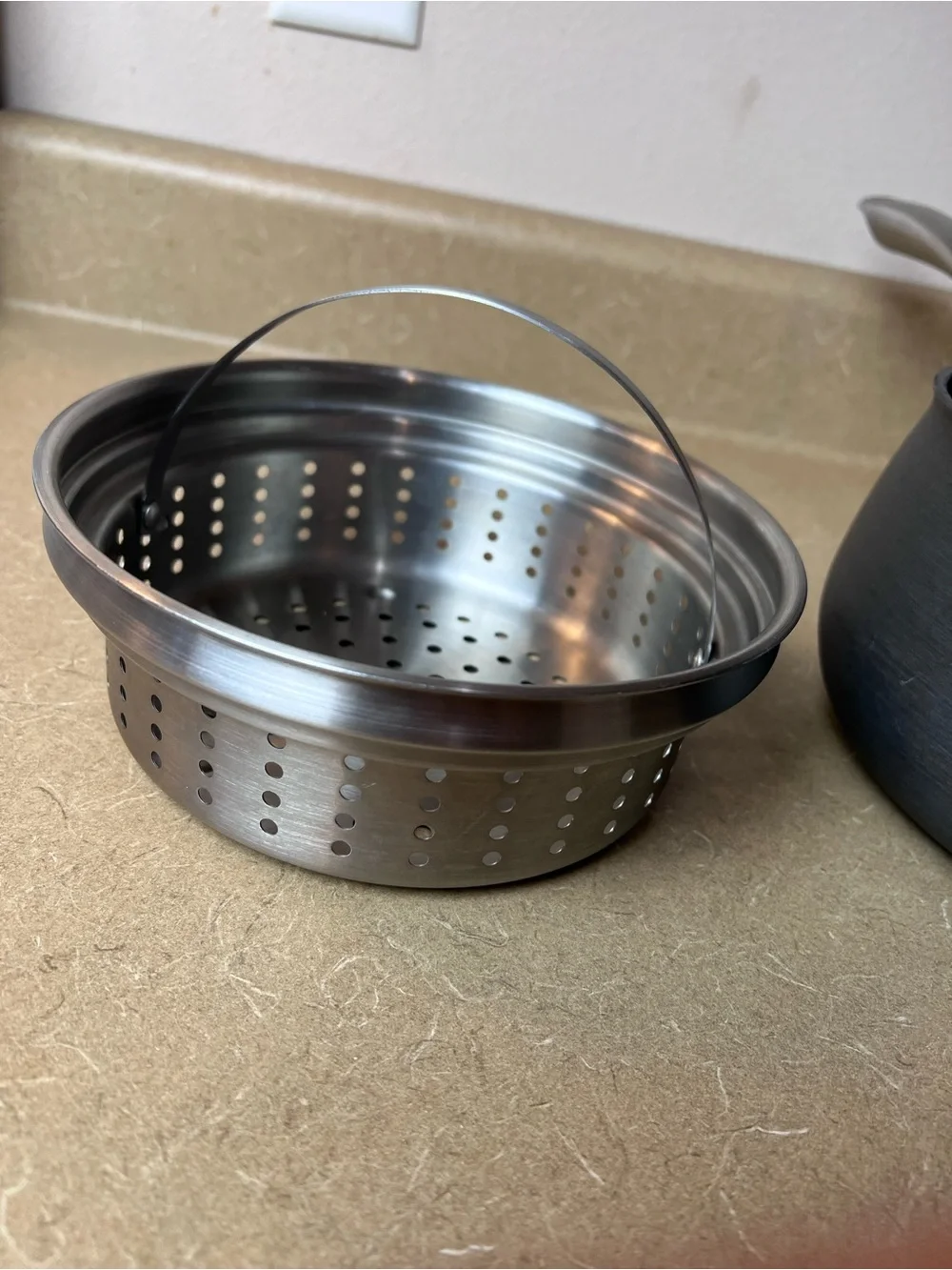 3 Quart - Nonstick Pot w/ Lid & Steamer Basket / Saucepan / Oven Safe - Belgique